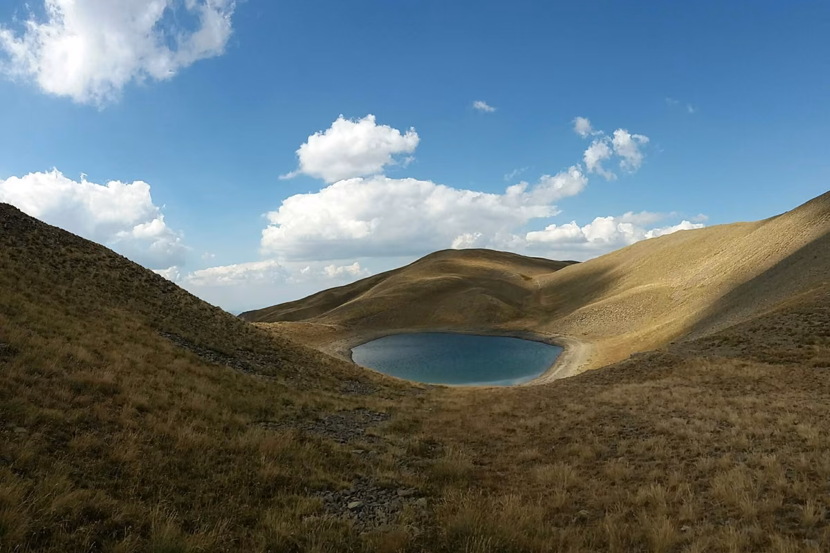 Gistova, the alpine lake on the Grammos ridge, with the border running through it